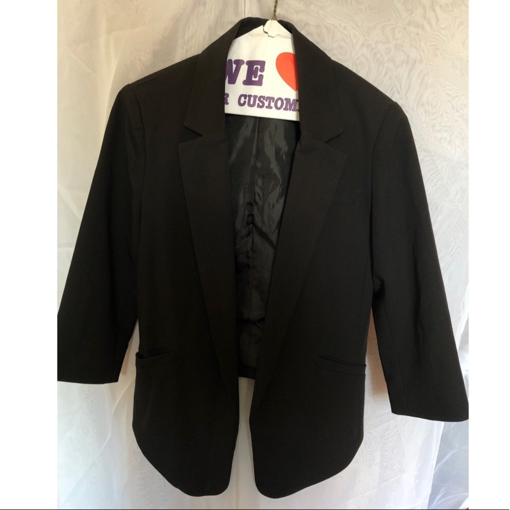 Black blazer with half sleeves